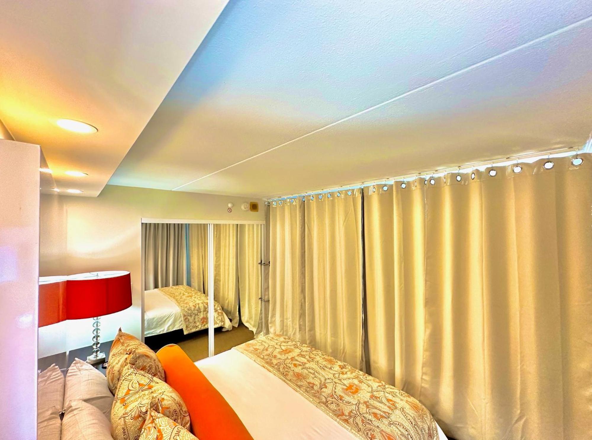 Waikiki Beach Experience! Luxury Oceanview Suite! Honolulu Exterior foto